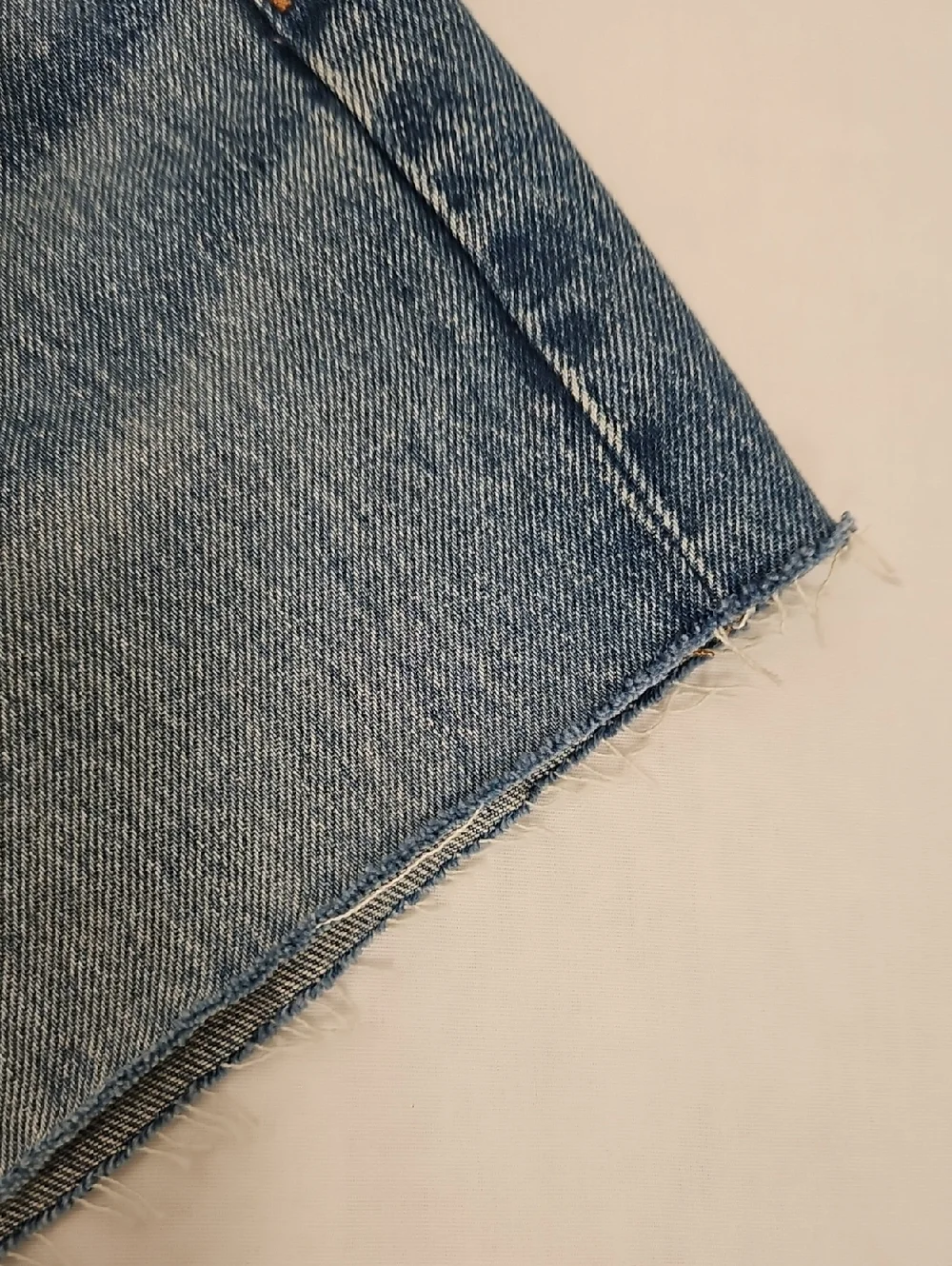 Madewell The Relaxed Denim Shorts Kelton Wash Raw Hem High Rise Size 28